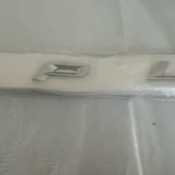 3D Letters ABS Front Hood Explorer matt Silver - Picture 4 of 9